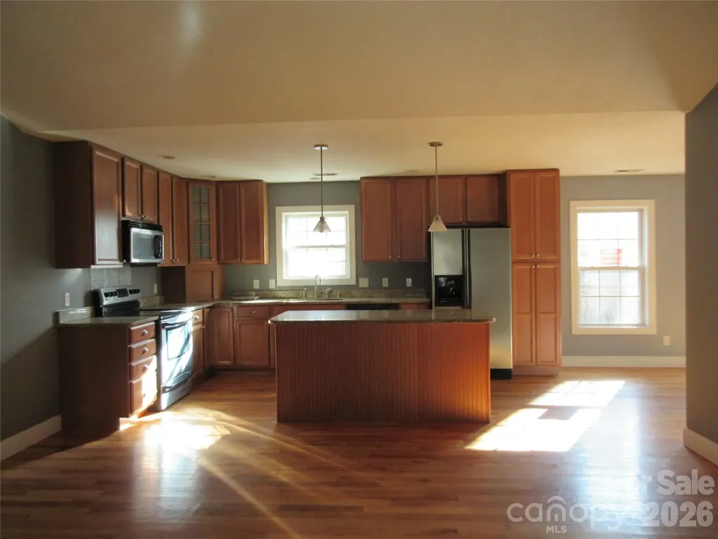 618 Brook Knoll Circle Weaverville NC 28787