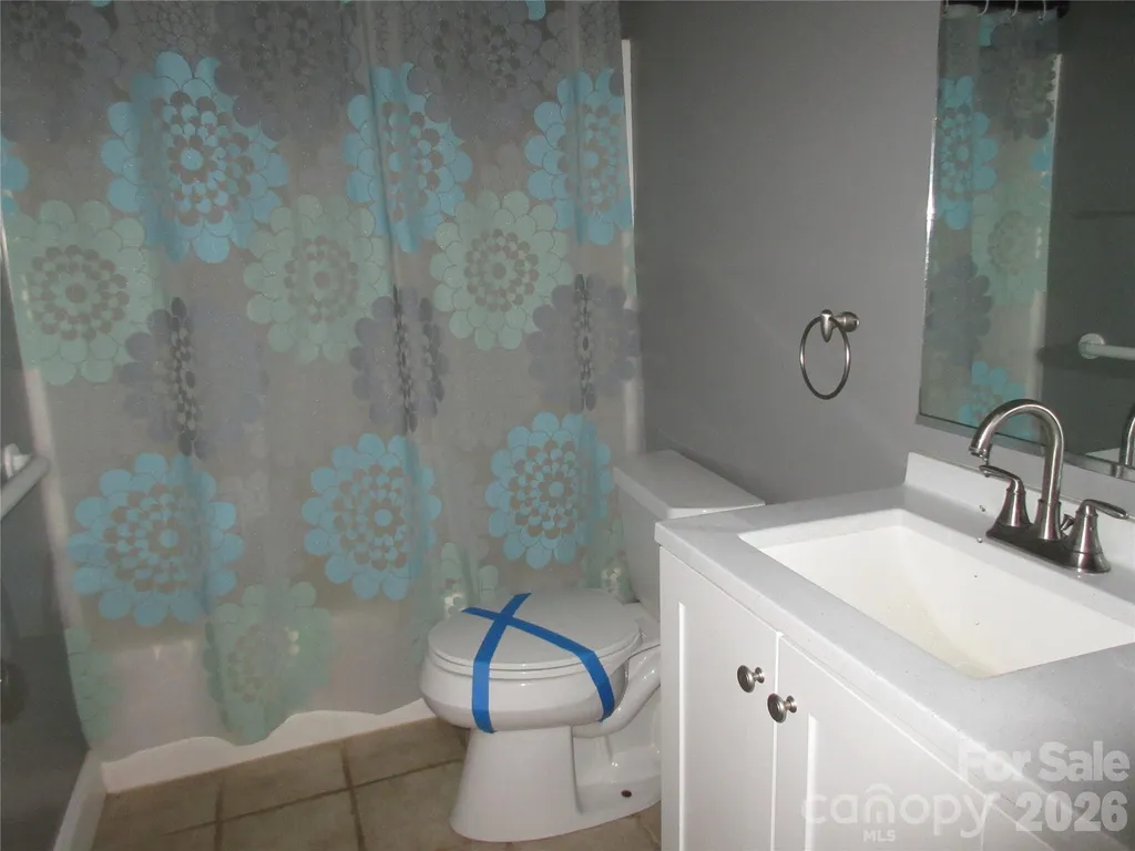 618 Brook Knoll Circle Weaverville NC 28787