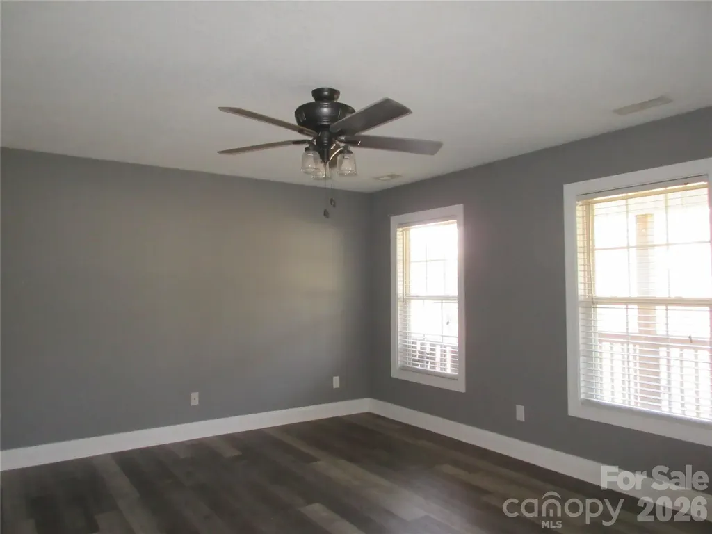 618 Brook Knoll Circle Weaverville NC 28787