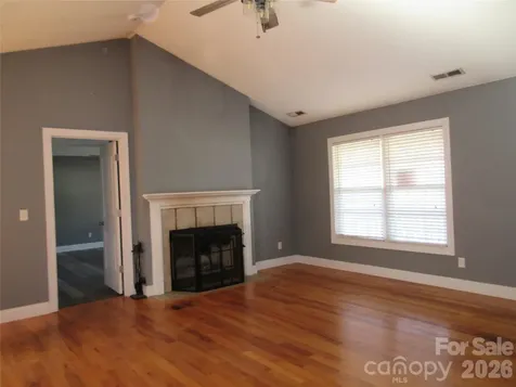 618 Brook Knoll Circle Weaverville NC 28787