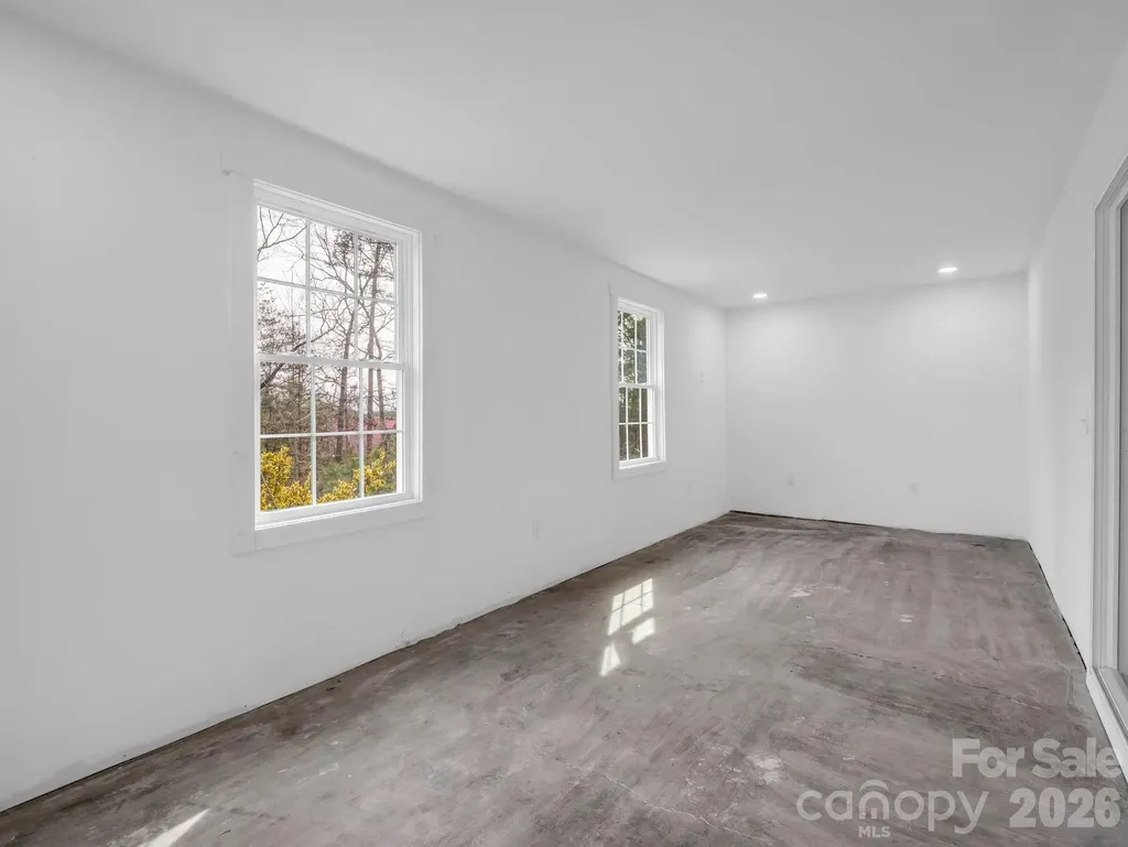 865 Boland Drive Lake Lure NC 28746
