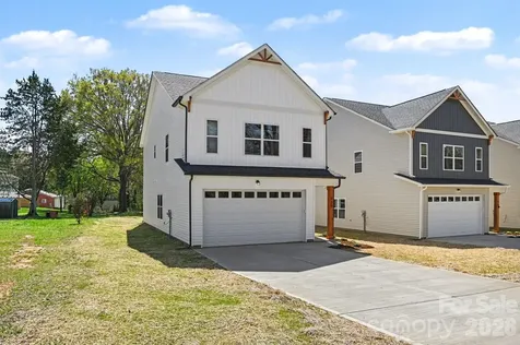 560 W Wilson Avenue Mooresville NC 28115
