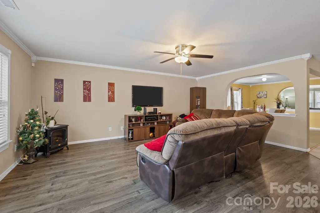 6127 Blue Ash Lane Charlotte NC 28215
