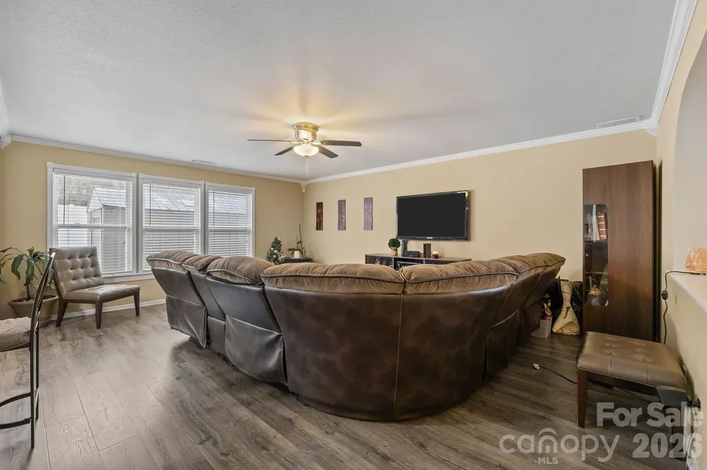 6127 Blue Ash Lane Charlotte NC 28215