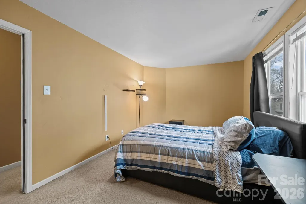 6127 Blue Ash Lane Charlotte NC 28215
