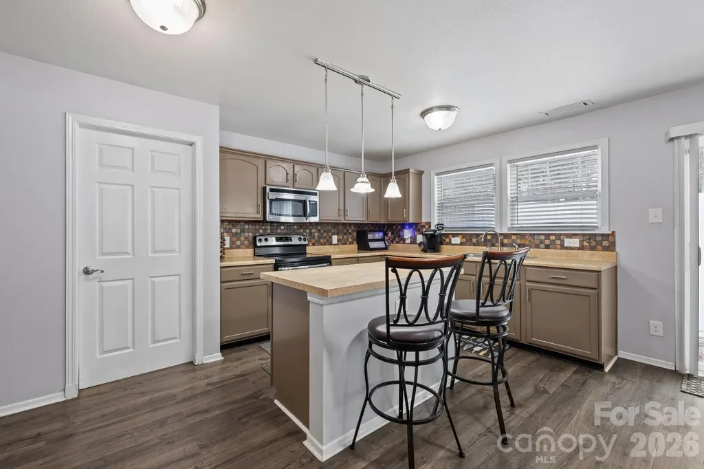 6127 Blue Ash Lane Charlotte NC 28215
