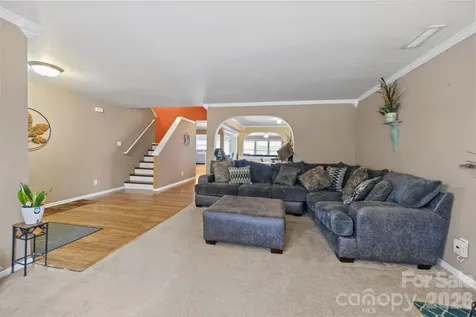 6127 Blue Ash Lane Charlotte NC 28215