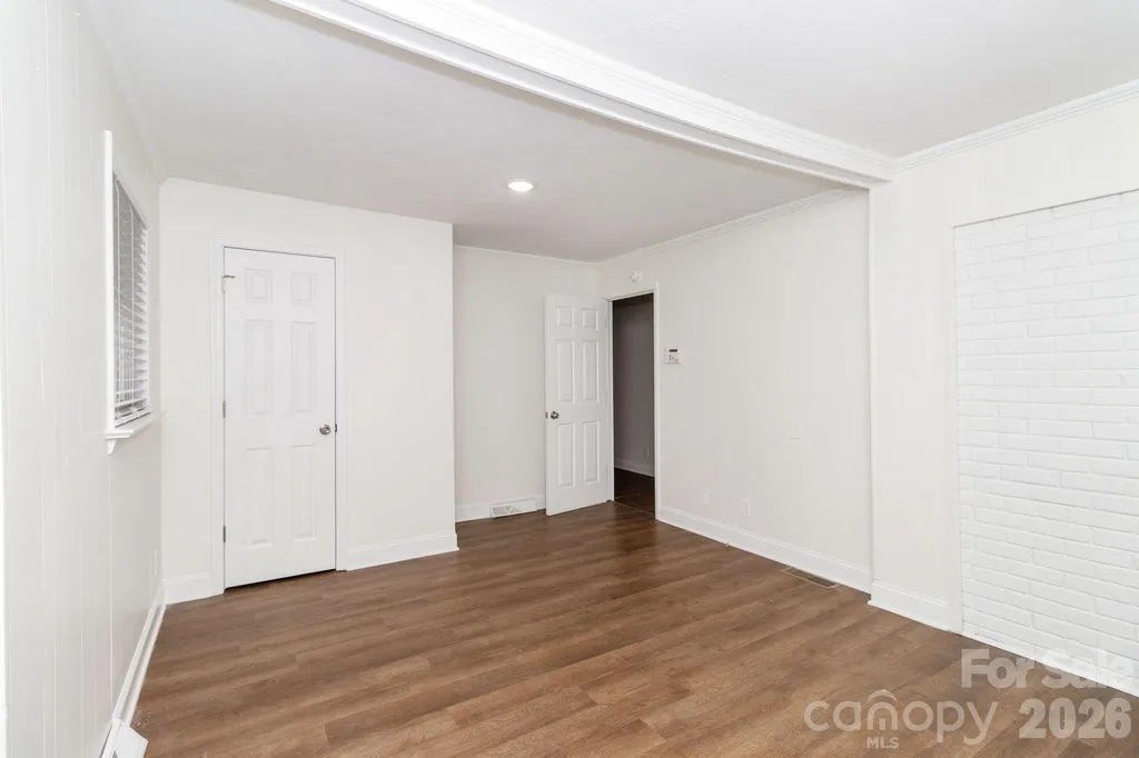 1701 Irma Street Charlotte NC 28216