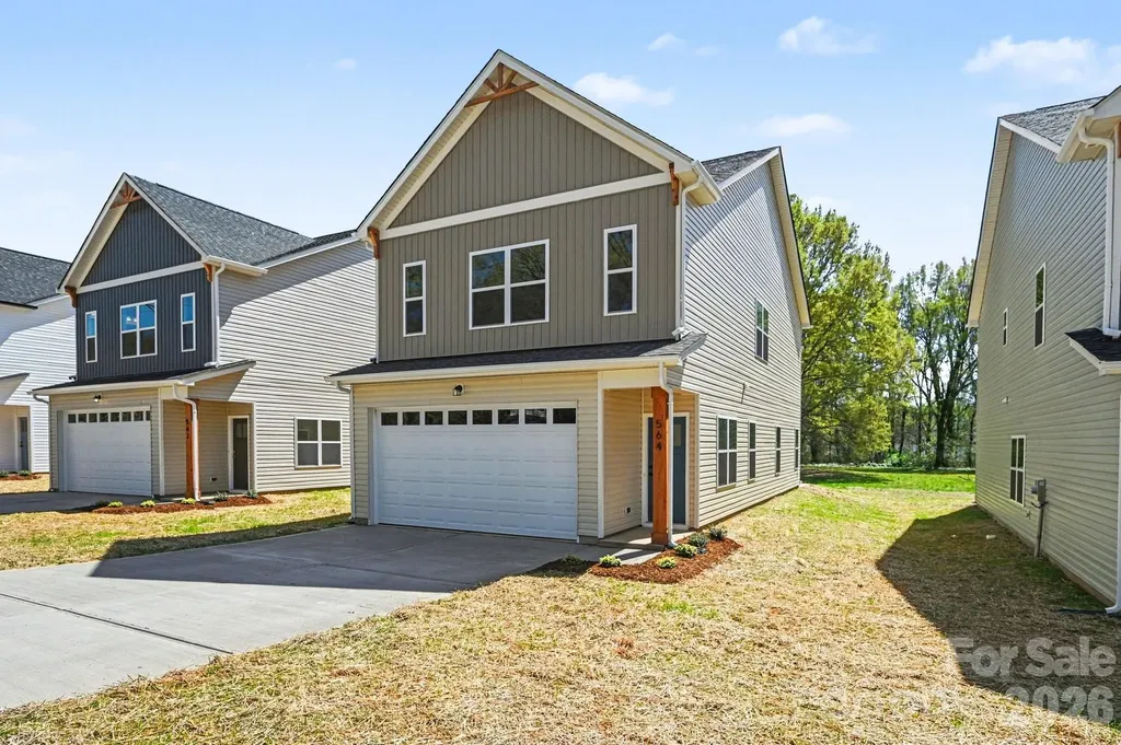 564 W Wilson Avenue Mooresville NC 28115