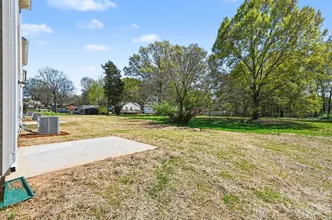 564 W Wilson Avenue Mooresville NC 28115