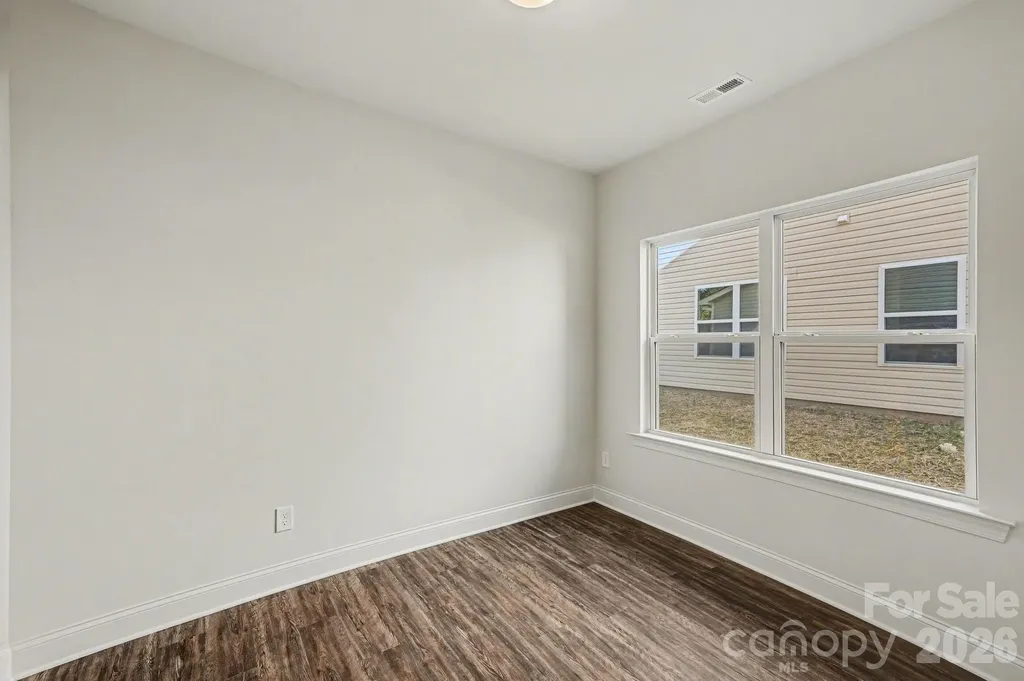 566 W Wilson Avenue Mooresville NC 28115