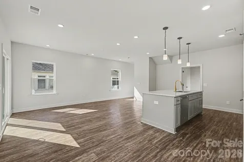 566 W Wilson Avenue Mooresville NC 28115
