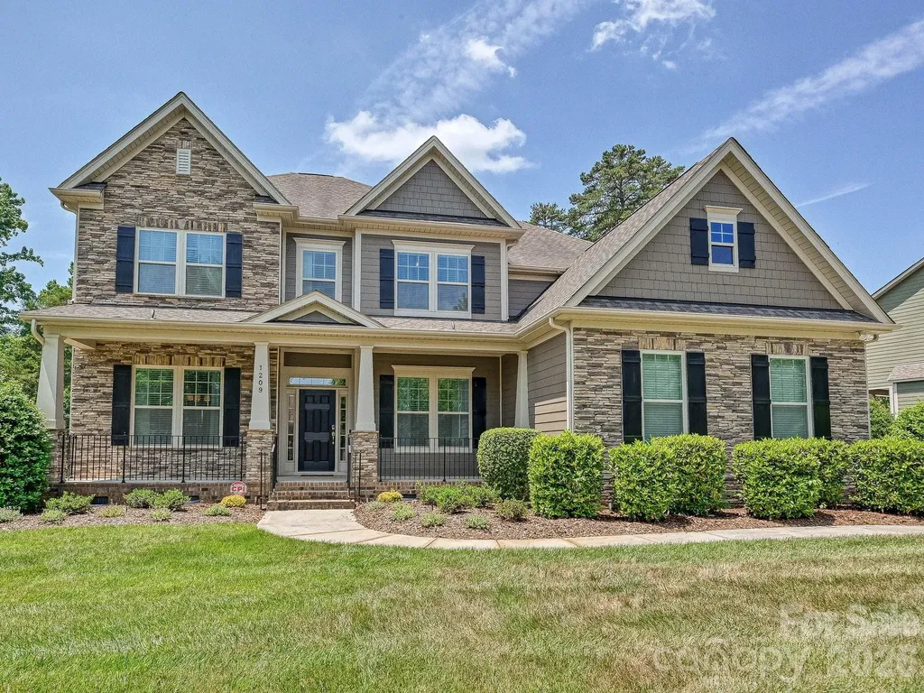 1209 Vickery Drive Matthews NC 28104