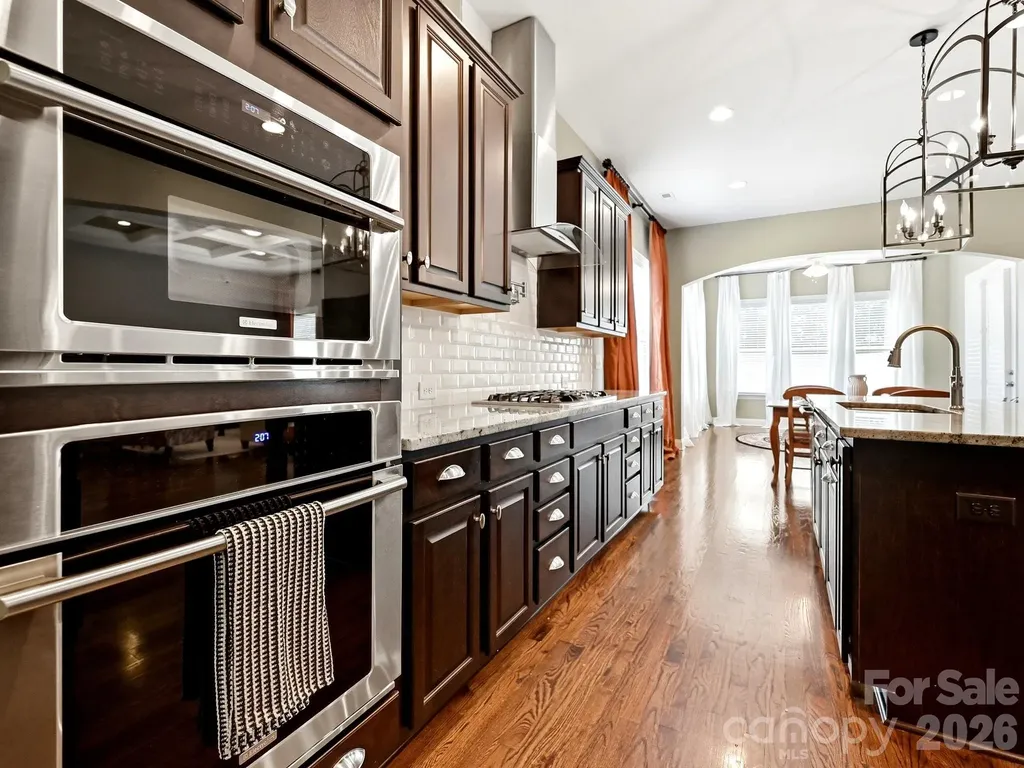 1209 Vickery Drive Matthews NC 28104