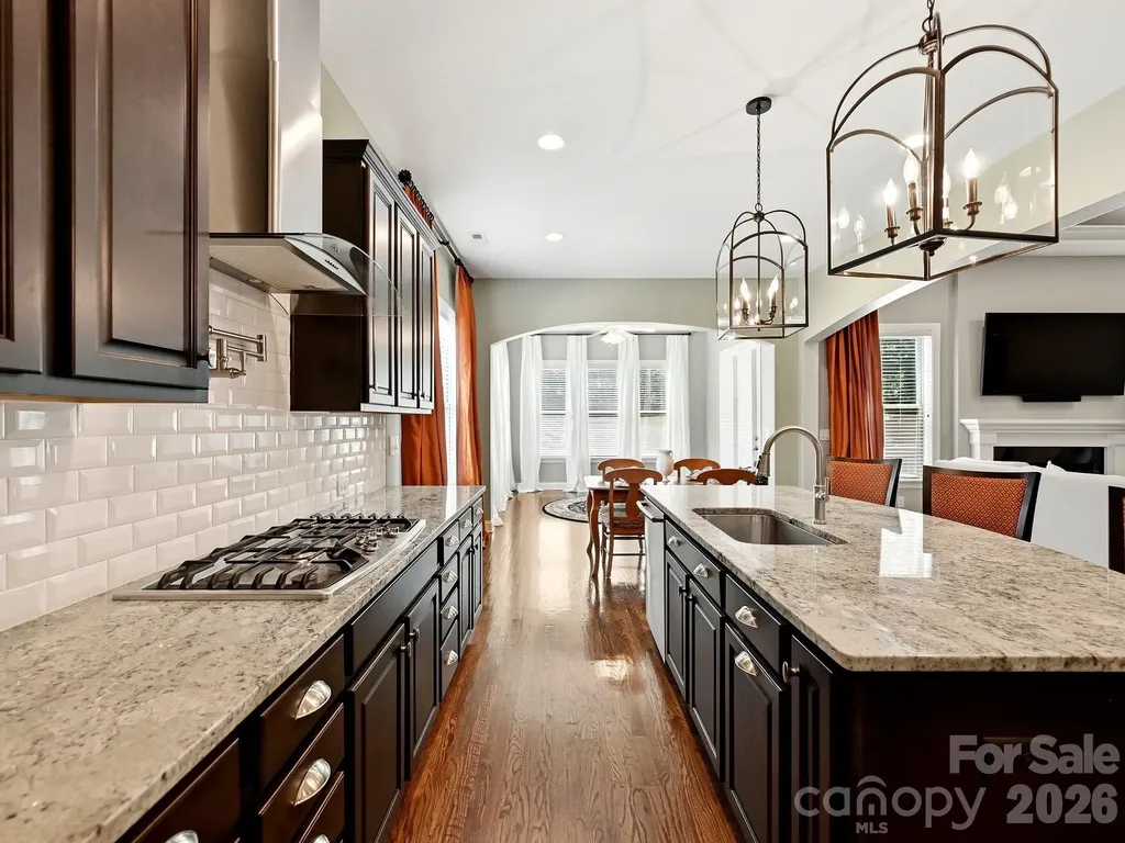1209 Vickery Drive Matthews NC 28104