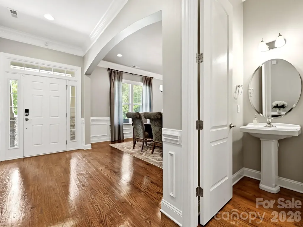 1209 Vickery Drive Matthews NC 28104