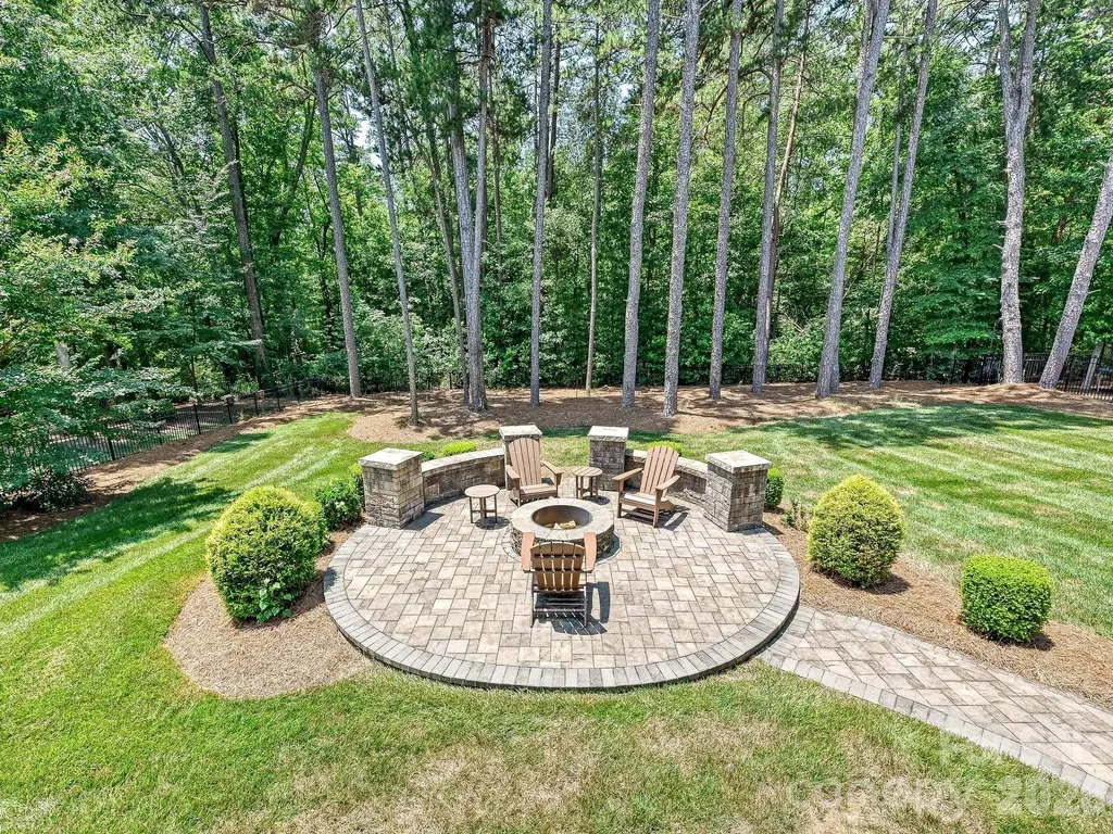 1209 Vickery Drive Matthews NC 28104