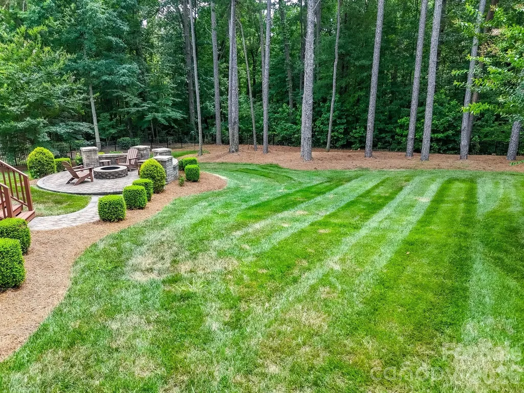 1209 Vickery Drive Matthews NC 28104
