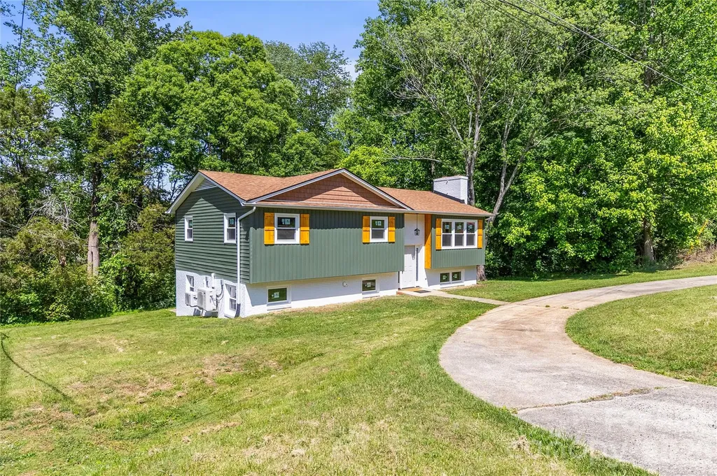 2474 Cedar Valley Drive Conover NC 28613