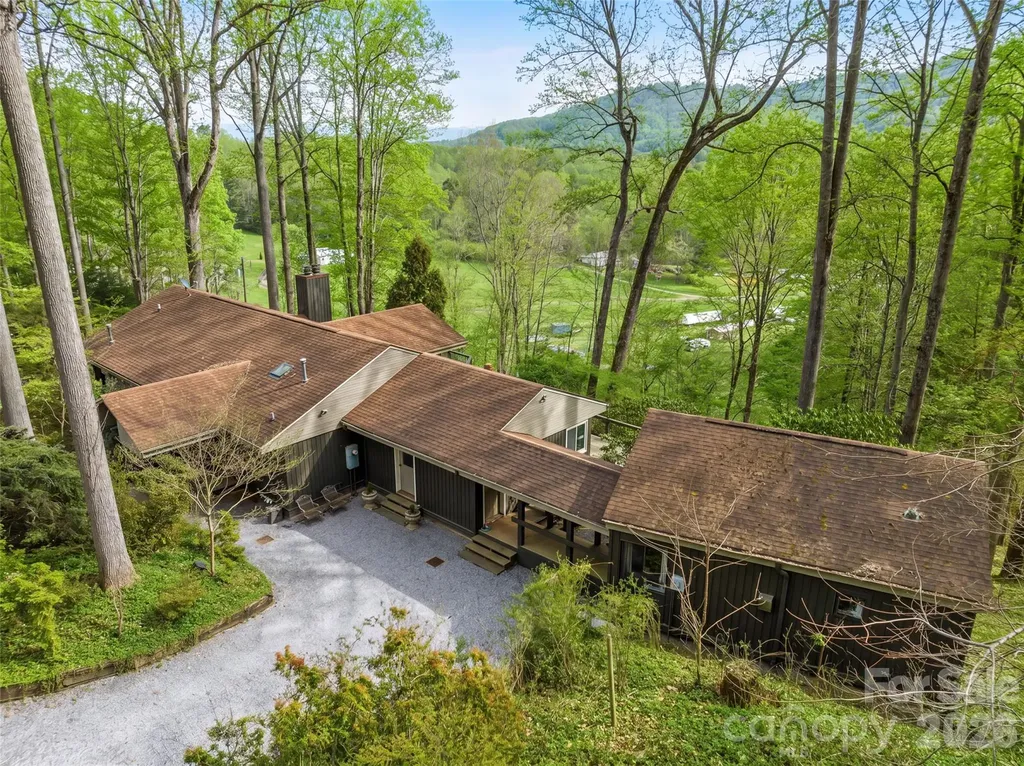 198 Brooks Branch Road Leicester NC 28748