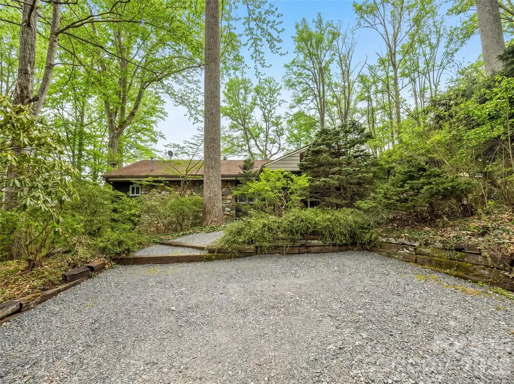 198 Brooks Branch Road Leicester NC 28748