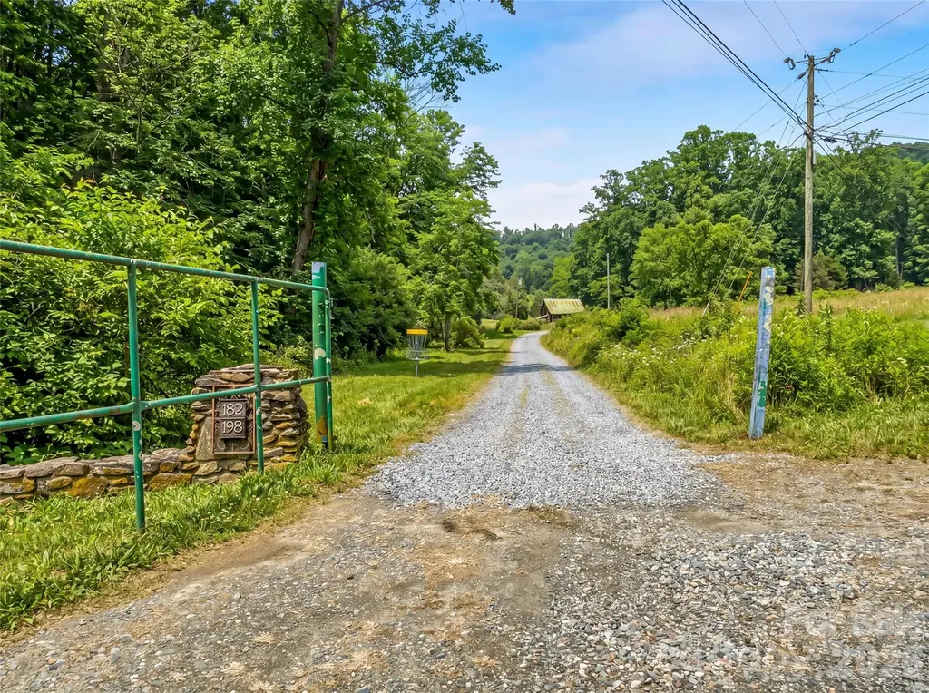 198 Brooks Branch Road Leicester NC 28748