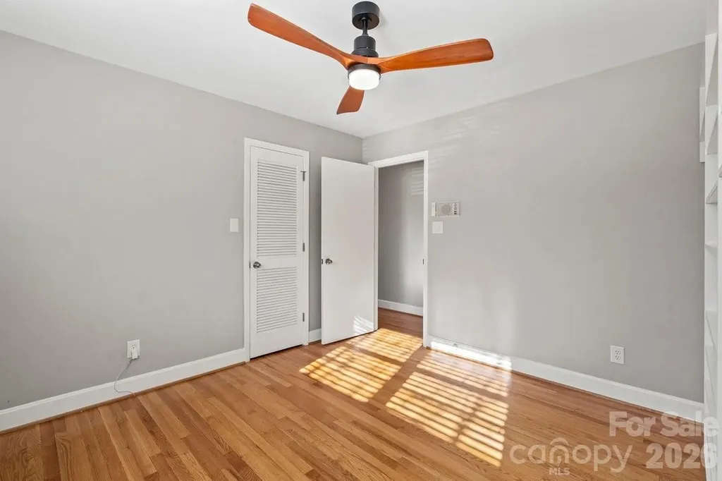 1717 Woodvalley Drive Charlotte NC 28216