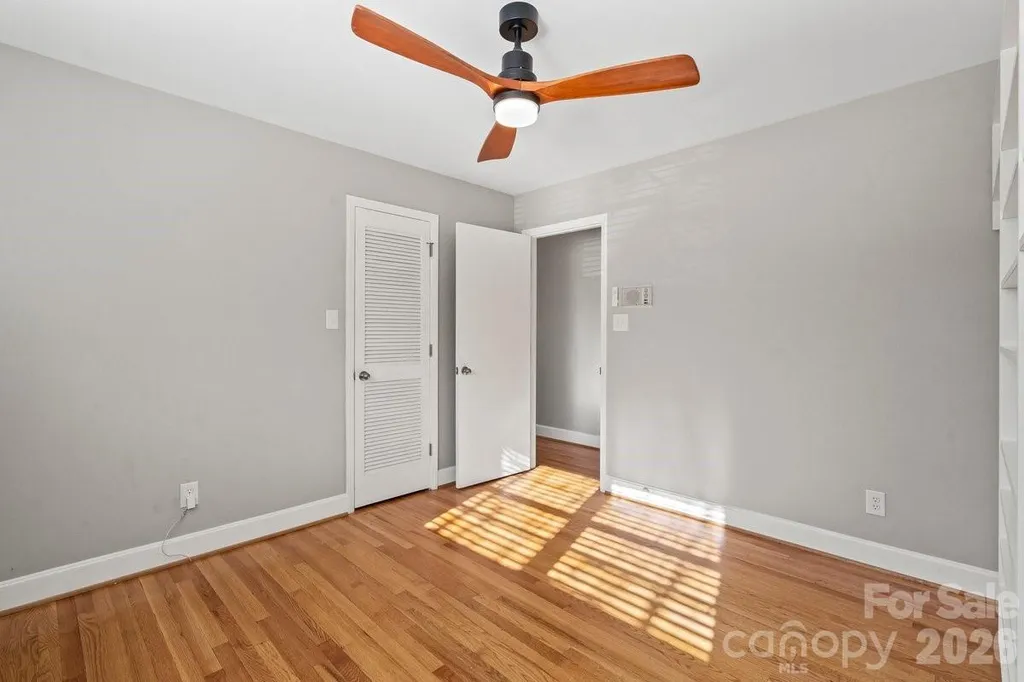 1717 Woodvalley Drive Charlotte NC 28216