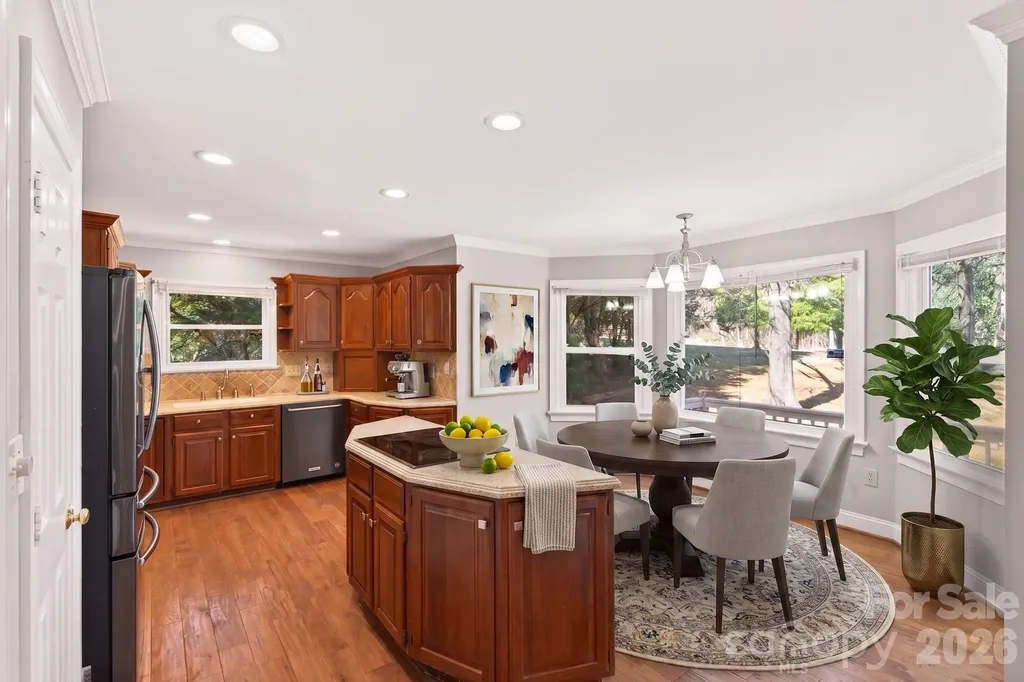 4711 Mountain Point Lane Charlotte NC 28216