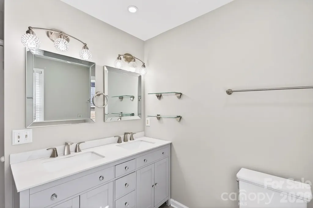 4711 Mountain Point Lane Charlotte NC 28216
