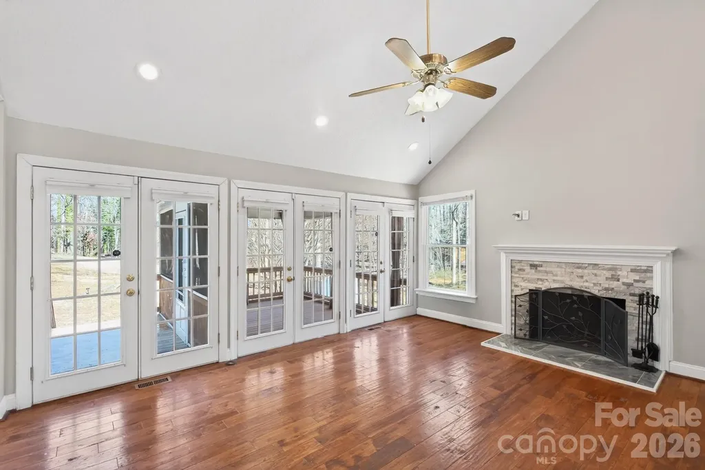 4711 Mountain Point Lane Charlotte NC 28216