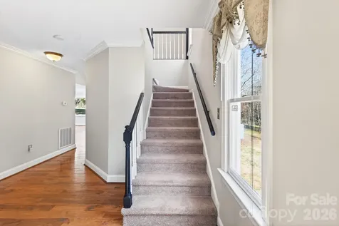4711 Mountain Point Lane Charlotte NC 28216