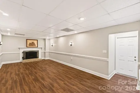 4711 Mountain Point Lane Charlotte NC 28216