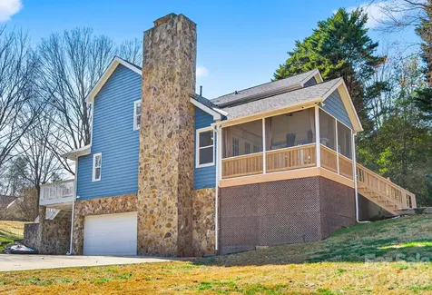 4711 Mountain Point Lane Charlotte NC 28216