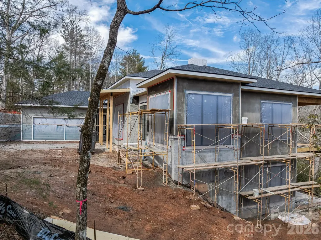 12 Falling Waters Trail Arden NC 28704