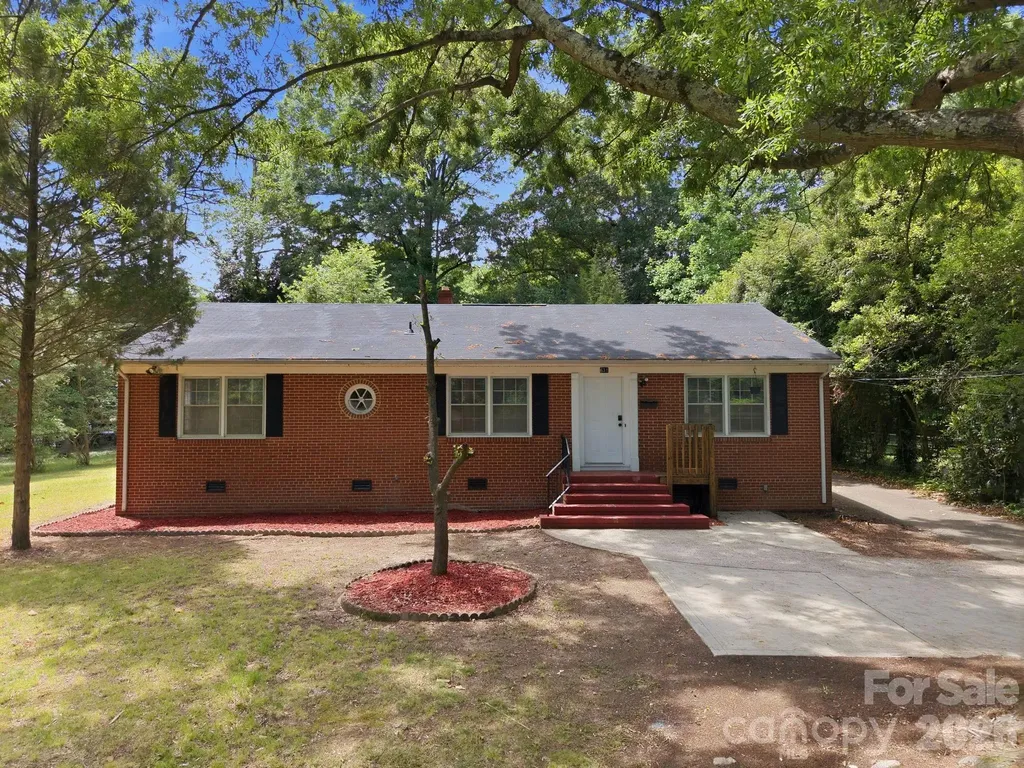 631 Townsend Avenue Gastonia NC 28052