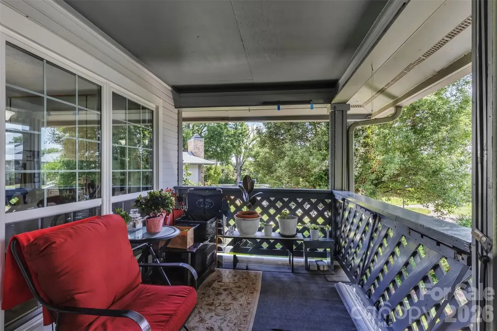 5839 Harris Grove Lane Charlotte NC 28212