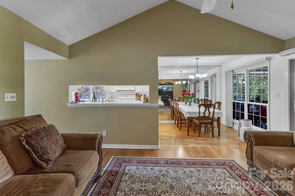 5839 Harris Grove Lane Charlotte NC 28212