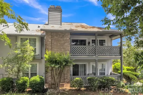 5839 Harris Grove Lane Charlotte NC 28212