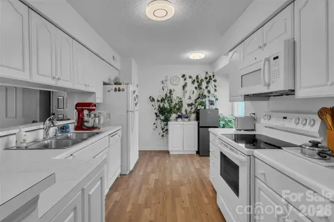 5839 Harris Grove Lane Charlotte NC 28212