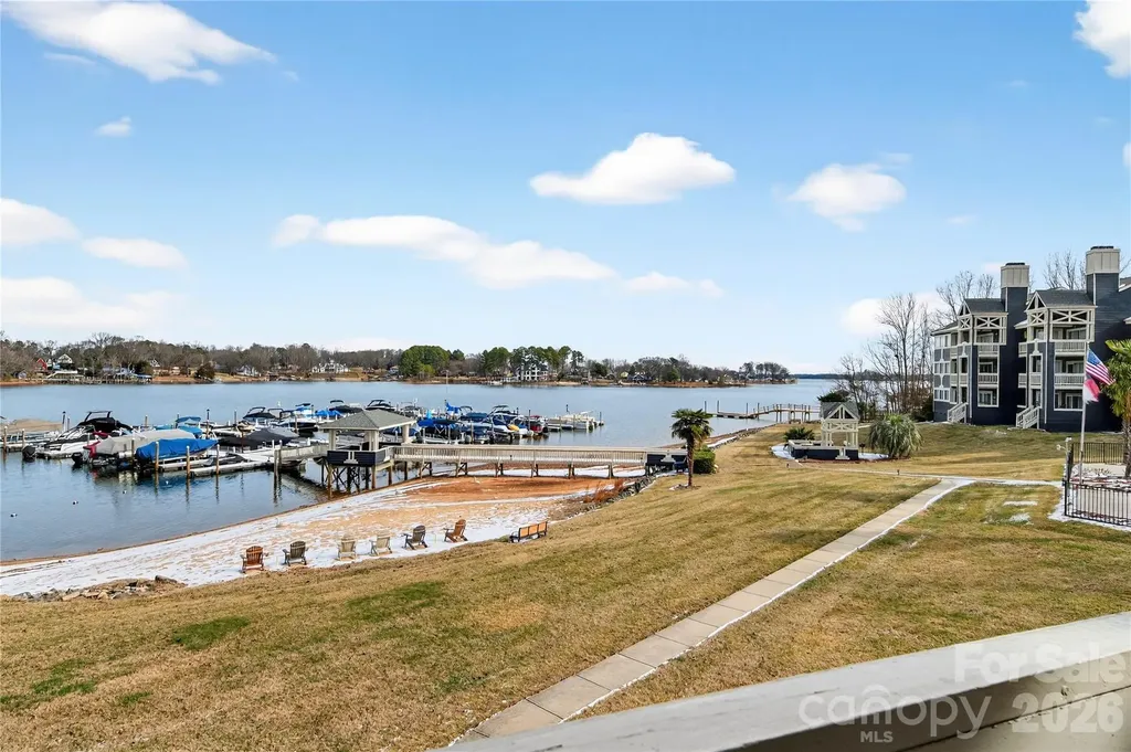 2121 Regatta Lane Denver NC 28037