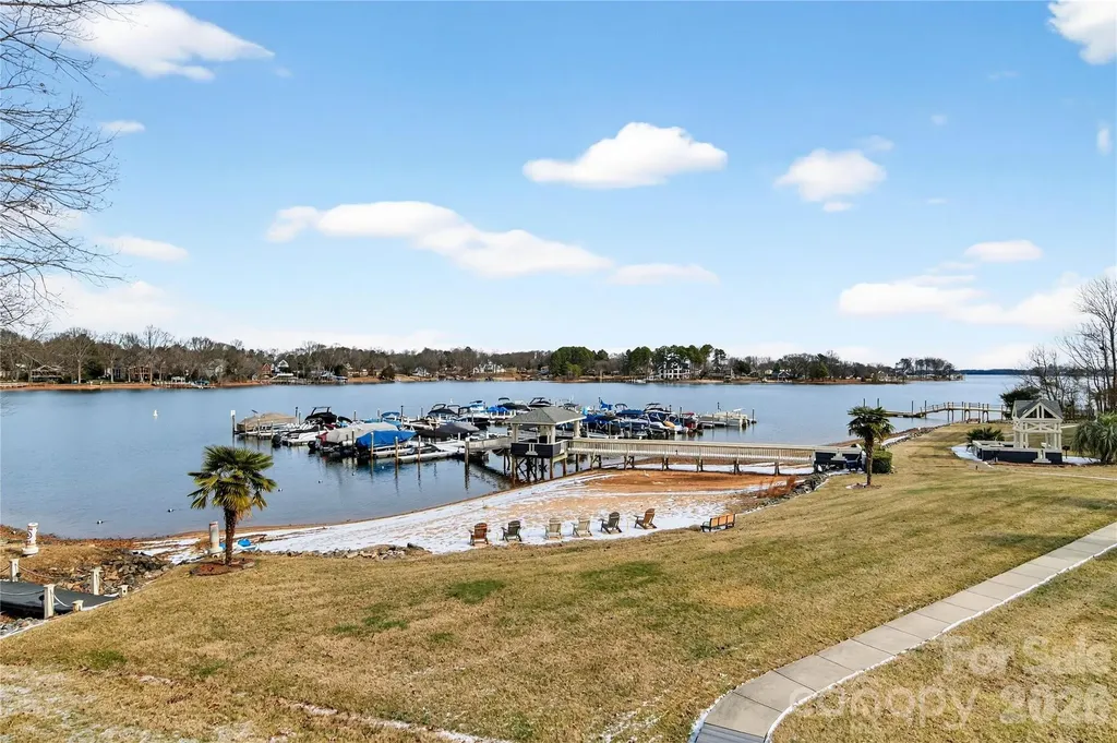 2121 Regatta Lane Denver NC 28037