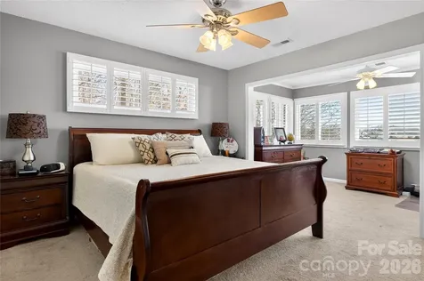 2121 Regatta Lane Denver NC 28037