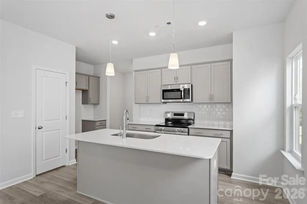 5865 Tuckaseegee Road Charlotte NC 28208