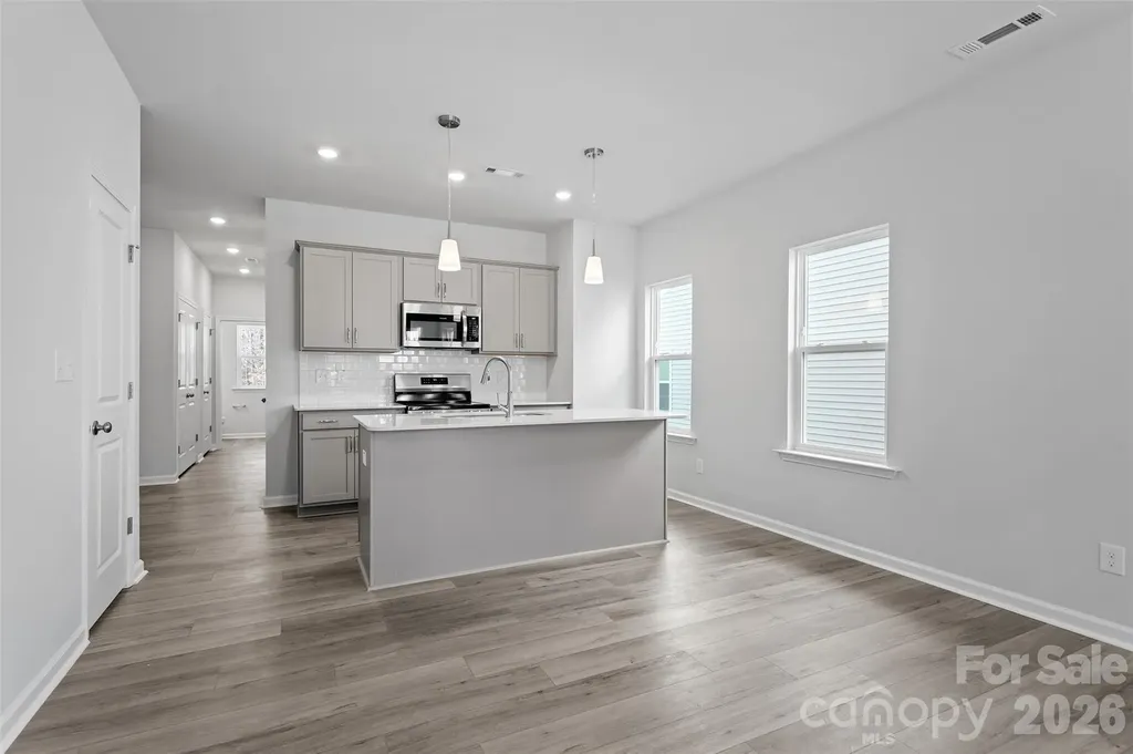 5865 Tuckaseegee Road Charlotte NC 28208