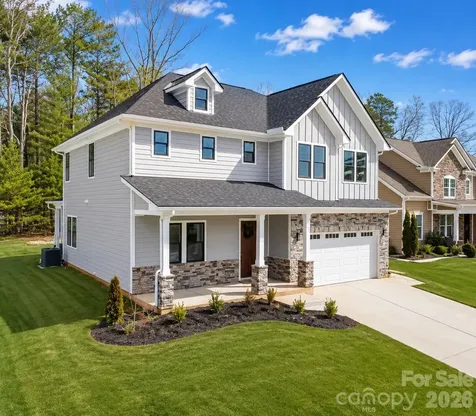 1207 39th Avenue NE Hickory NC 28601