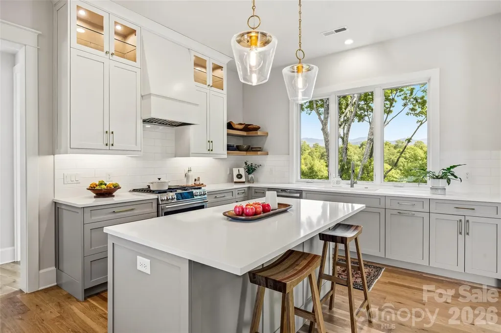 162 Riverbend Forest Drive Asheville NC 28805