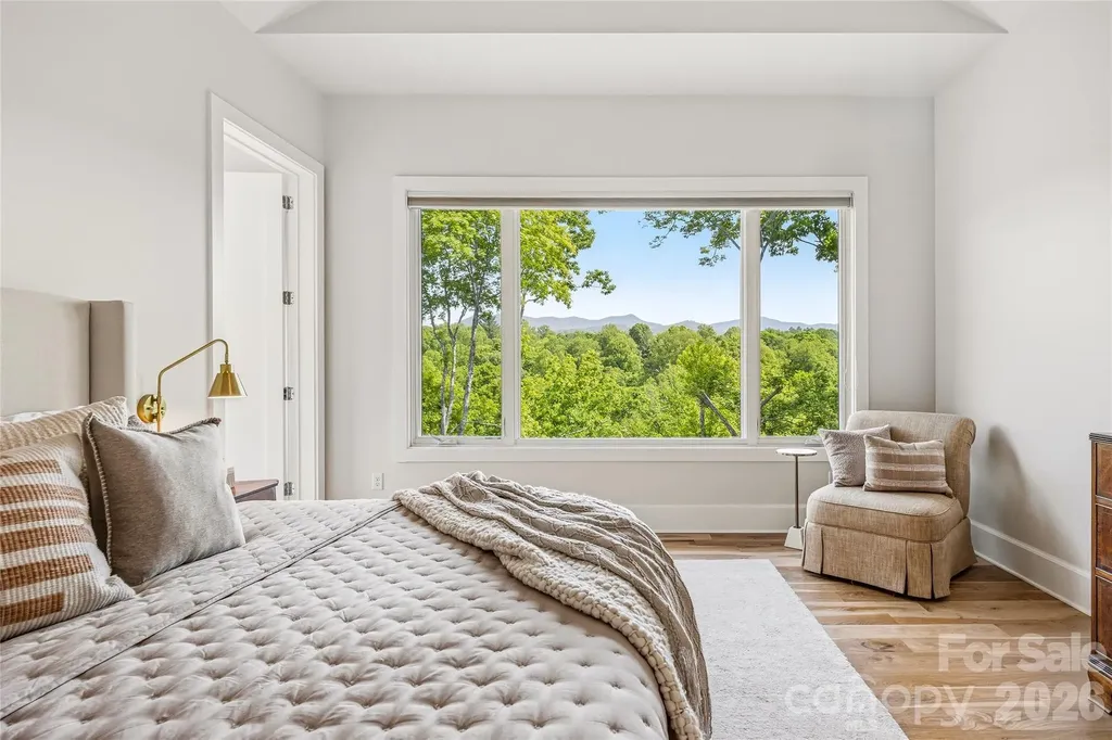 162 Riverbend Forest Drive Asheville NC 28805