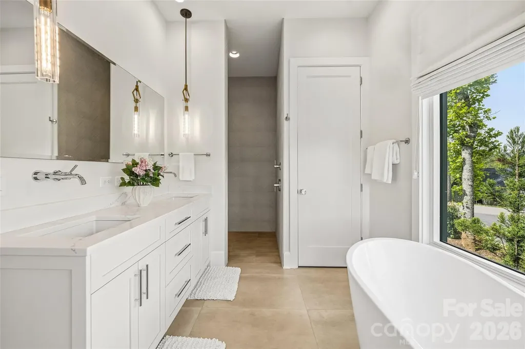 162 Riverbend Forest Drive Asheville NC 28805