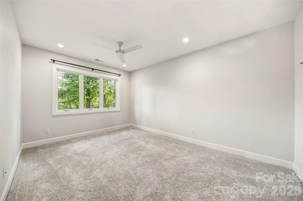 162 Riverbend Forest Drive Asheville NC 28805